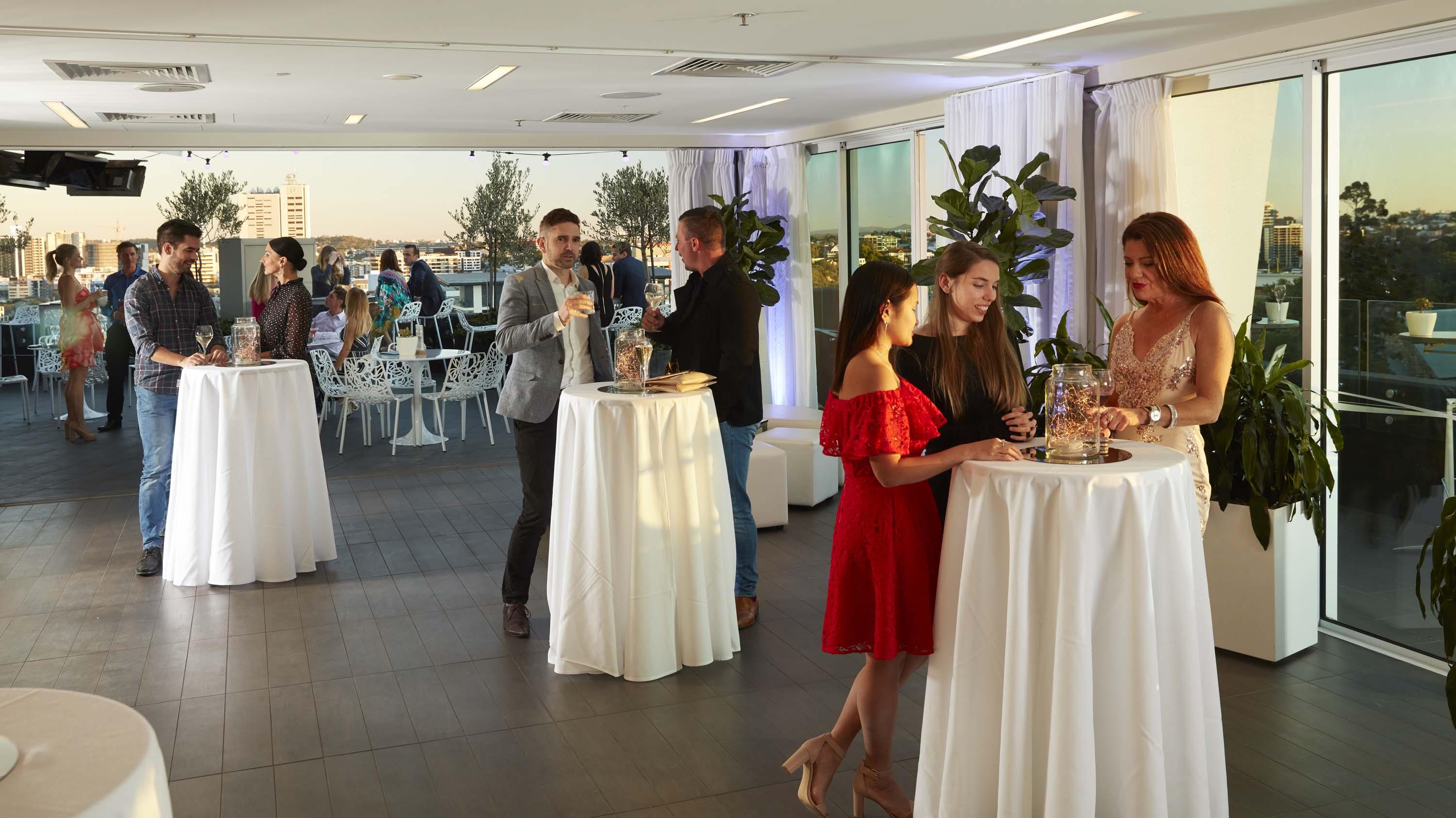The Point Brisbane Hotel Exteriér fotografie Cocktail hour at a party